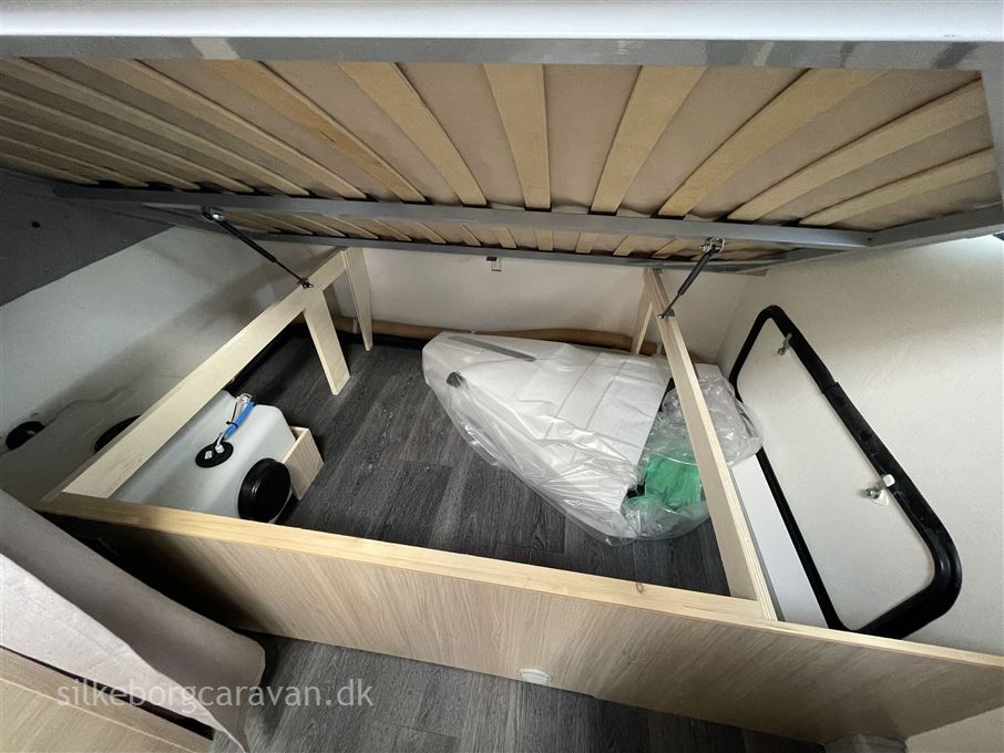 Caravelair Antares Titanium 430